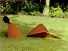 liggende figuur, cor-ten staal